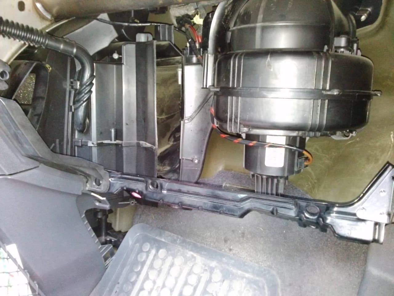 Wentylator nawiewu Espace 4: gdzie jest i jak go wymienić?