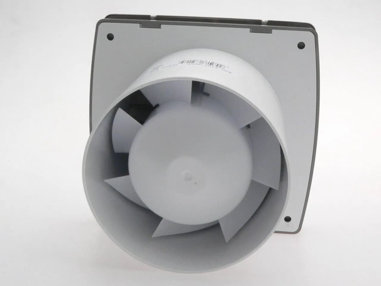 Wentylator z higrostatem: opłacalny wybór czy strata pieniędzy?