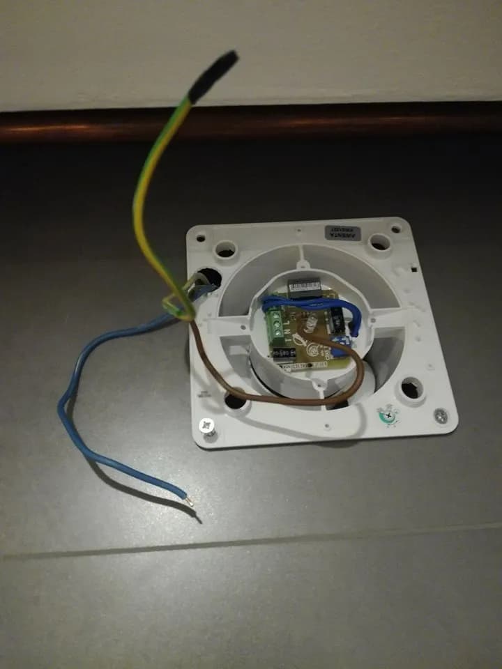 Prosty montaż wentylatora Awenta 100 – uniknij typowych błędów instalacji